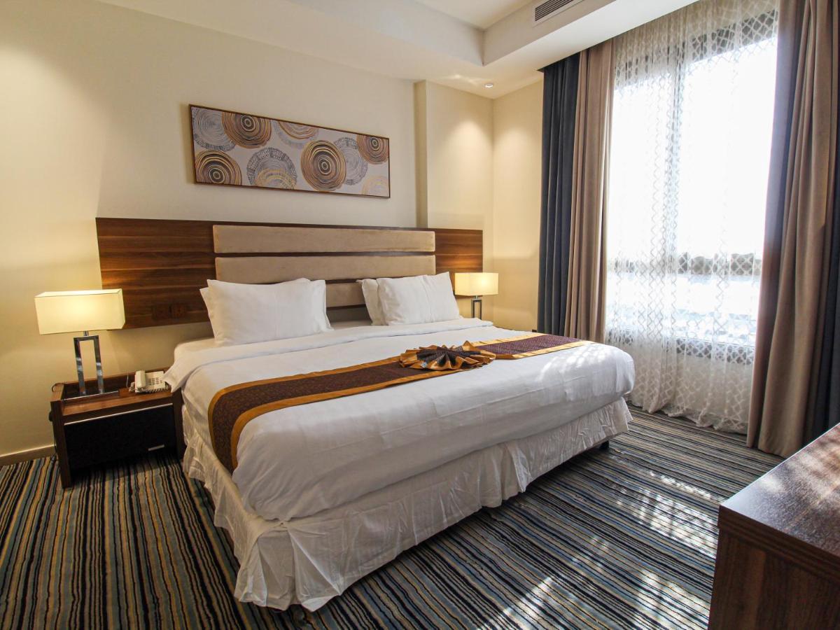 Friesian Hotel Suites Джедда Экстерьер фото