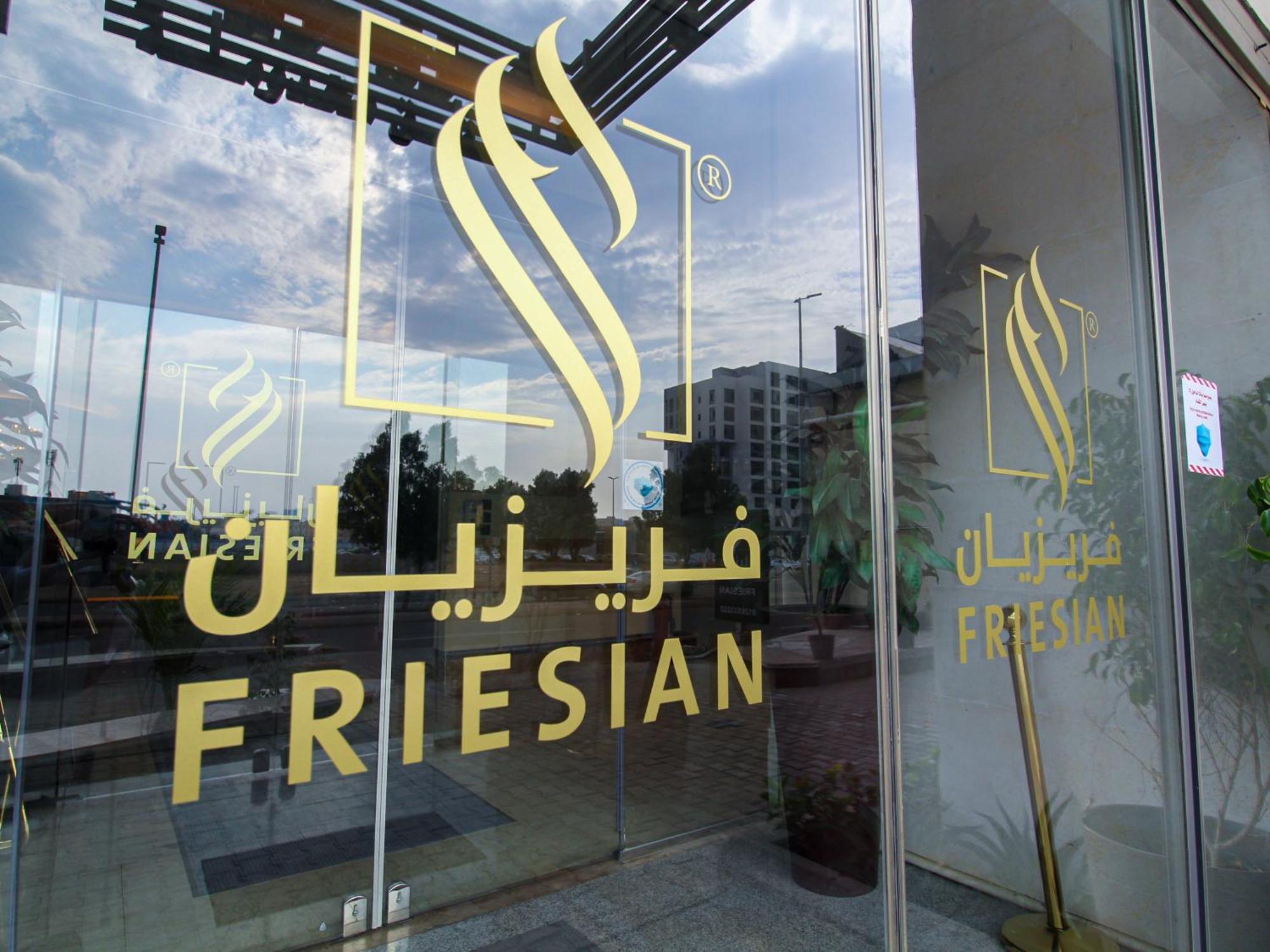 Friesian Hotel Suites Джедда Экстерьер фото